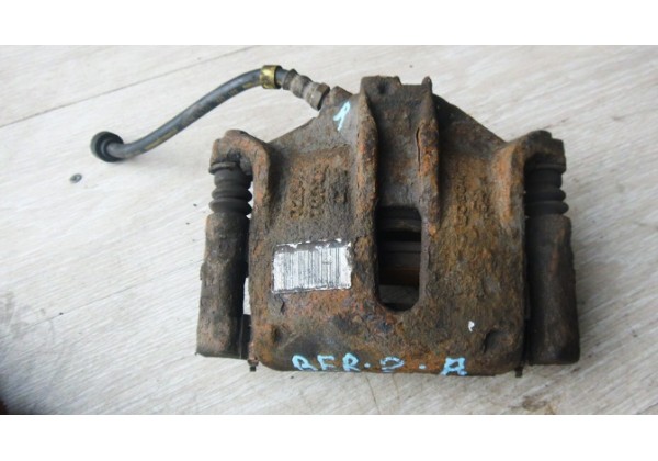 Суппорт передній правий Peugeot 206, 207, 208, Partner, Citroen Berlingo, Xsara Picasso, 4400R7, 441068, 9664465080
